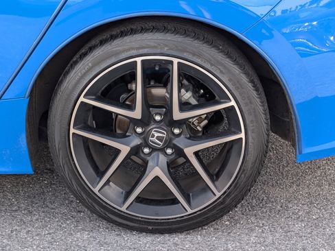 Used 2022 Honda Civic Sport Touring image 9