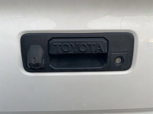 Used 2019 Toyota Tacoma TRD Sport image 13