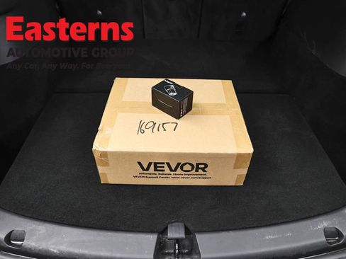 Used 2021 Tesla Model Y Long Range AWD/4WD image 9