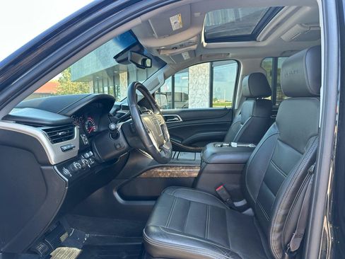 Used 2015 GMC Yukon Denali w/ Touring Package AWD/4WD image 2