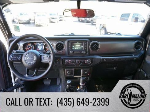 Used 2019 Jeep Wrangler Unlimited Sport image 30