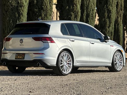 Certified 2022 Volkswagen GTI Autobahn image 4