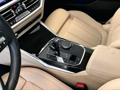 Used 2020 BMW 330i Sedan w/ Convenience Package RWD image 14