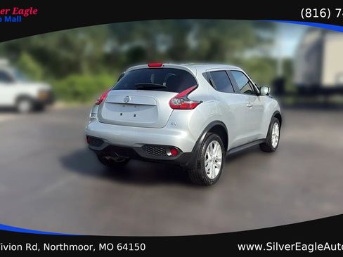 Used 2015 Nissan Juke SV w/ Technology Package FWD image 5