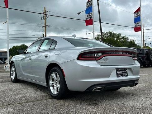 Used 2023 Dodge Charger SXT image 5