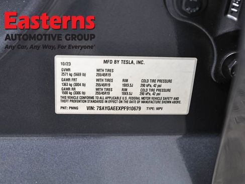 Used 2023 Tesla Model Y Long Range image 34