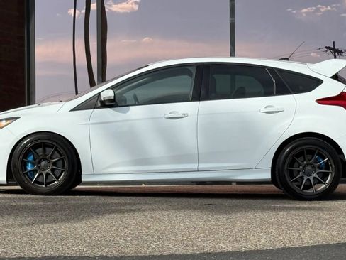 Used 2016 Ford Focus RS image 5