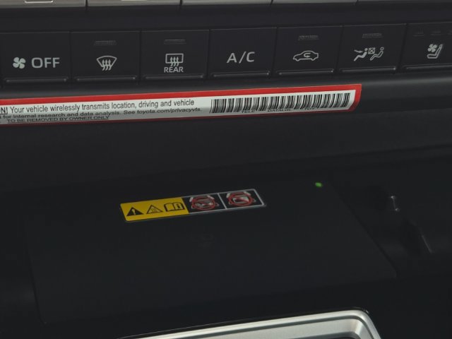 Certified 2026 Toyota Sienna Limited FWD image 29