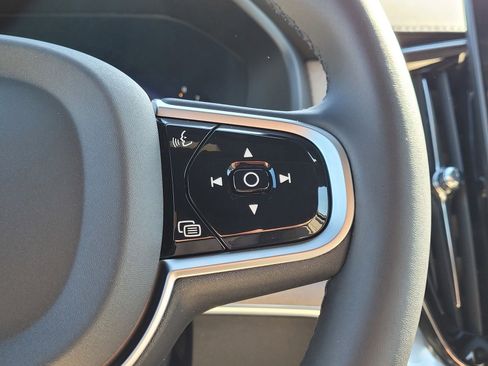 New 2026 Volvo XC90 B5 Core AWD/4WD image 14