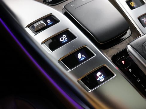 Used 2019 Mercedes-Benz AMG GT 53 w/ Driver Assistance Package image 30