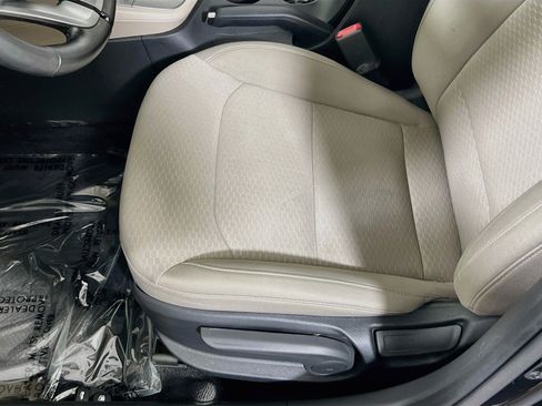 Used 2020 Hyundai Elantra Value Edition FWD image 18
