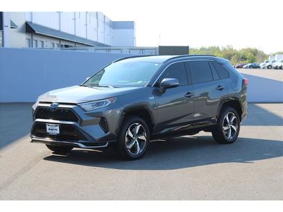 Used 2021 Toyota RAV4 SE w/ Weather & Moonroof Package