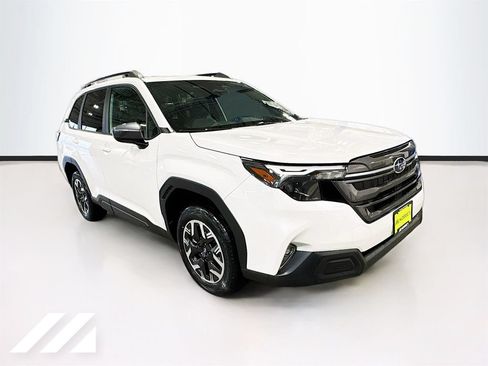 Used 2026 Subaru Forester Premium AWD/4WD image 3