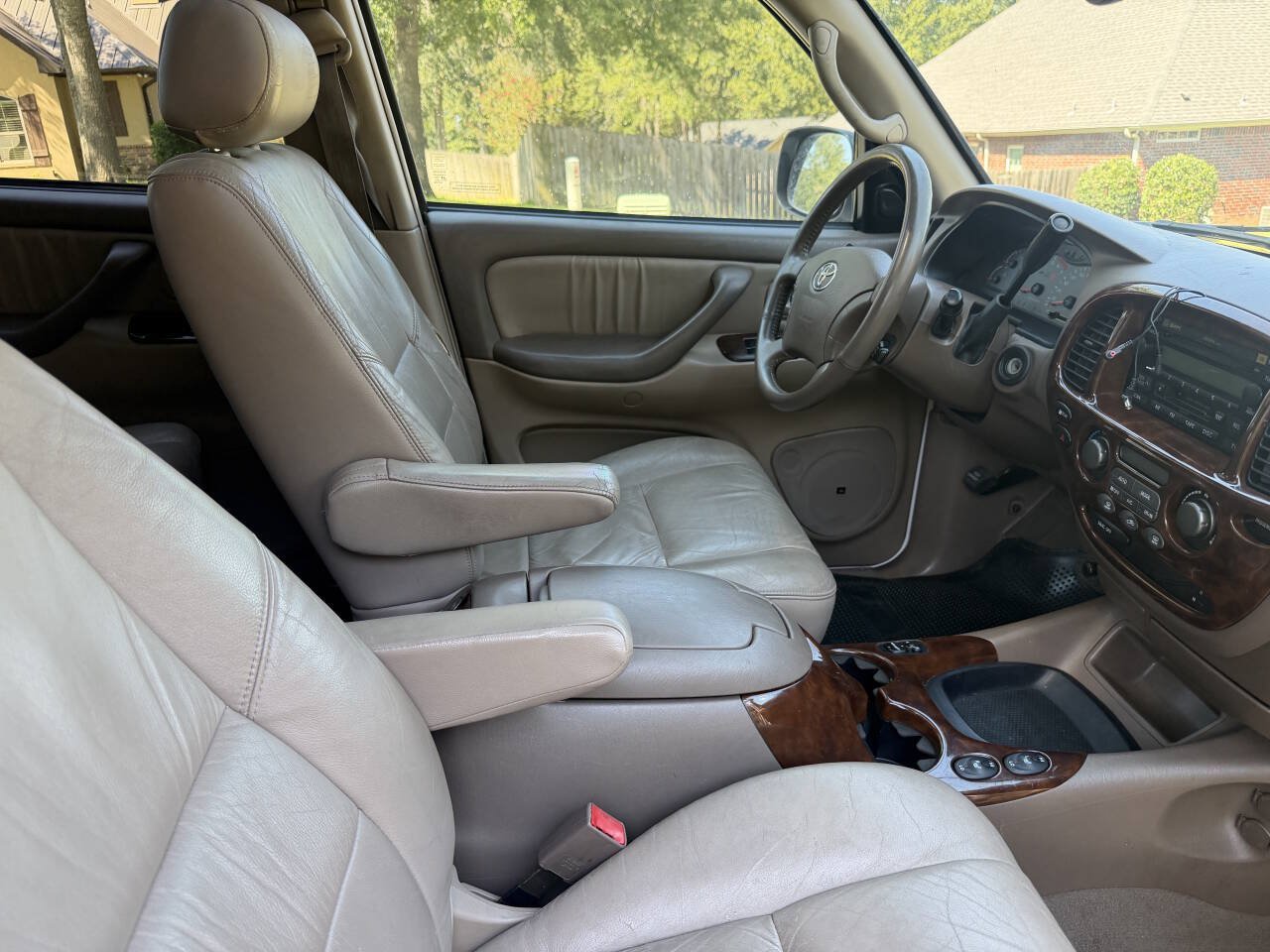 Used 2004 Toyota Sequoia Limited RWD image 12