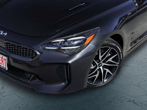 Used 2022 Kia Stinger GT-Line RWD image 3