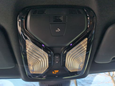 Used 2023 BMW X5 xDrive40i image 36