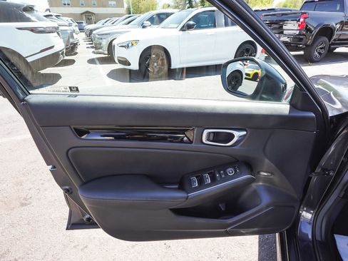 Used 2025 Honda Civic Sport image 7