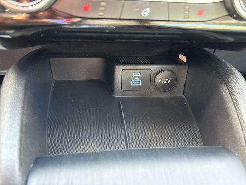 Used 2022 Ford Escape SE w/ Cold Weather Package image 29