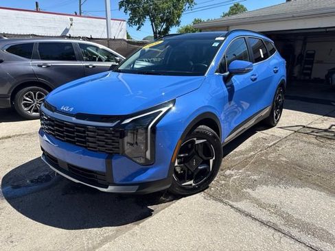 Certified 2026 Kia Sportage EX w/ EX Panorama Roof Package FWD image 1