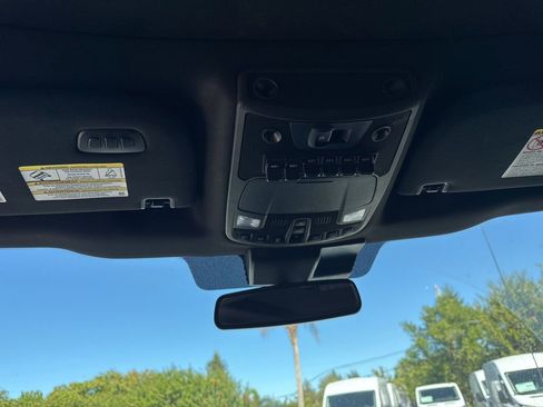 Certified 2020 Ford F450 Platinum w/ FX4 Off-Road Package image 27