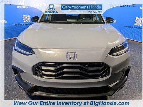 Certified 2025 Honda HR-V Sport image 12