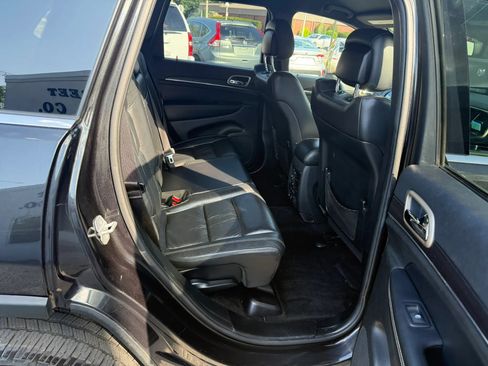 Used 2015 Jeep Grand Cherokee Limited w/ Trailer Tow Group IV AWD/4WD image 10