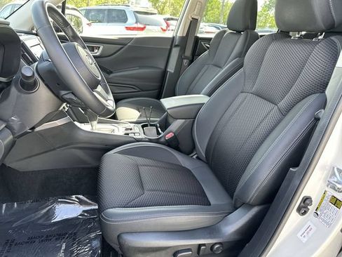 Certified 2023 Subaru Forester Premium AWD/4WD image 11