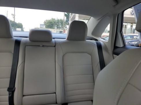 Certified 2024 Volkswagen Jetta SE FWD image 12