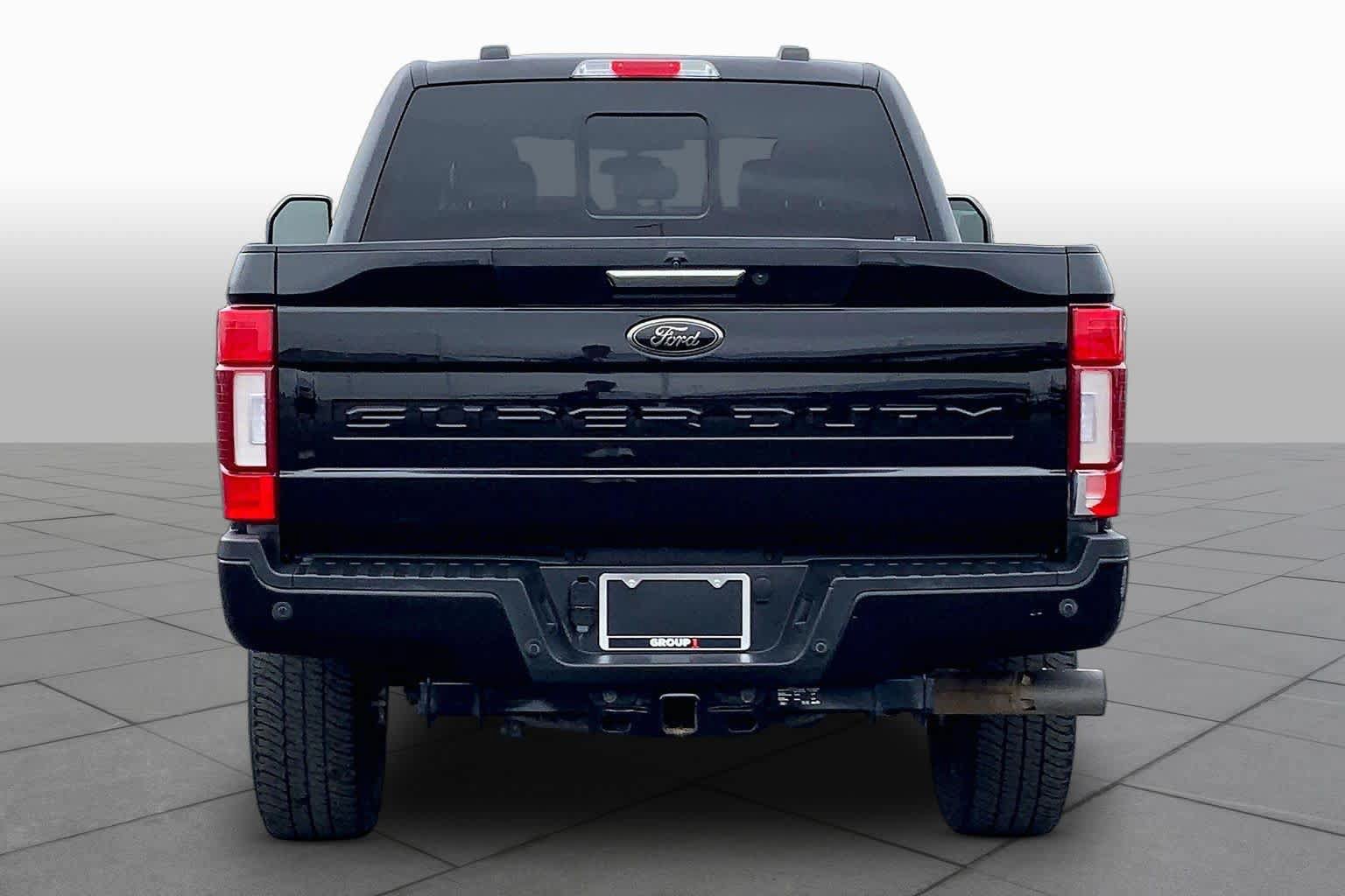 Used 2022 Ford F250 Lariat w/ Black Appearance Package AWD/4WD image 5