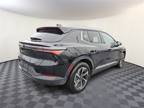 New 2026 Chevrolet Equinox EV LT image 4