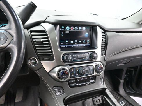 Used 2019 Chevrolet Suburban Premier w/ Premier Plus Edition image 19