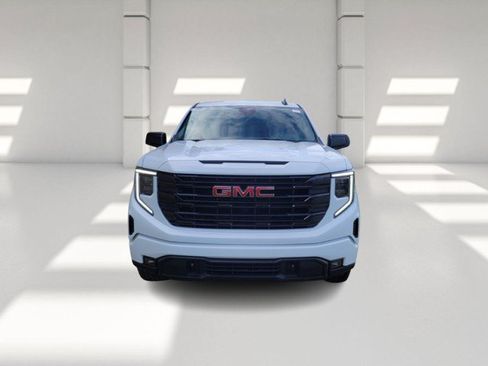 Used 2024 GMC Sierra 1500 Elevation RWD image 2