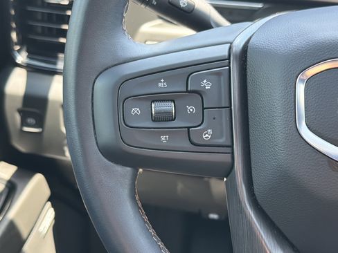 Used 2024 GMC Sierra 2500 AT4 w/ AT4 Premium Plus Package AWD/4WD image 19