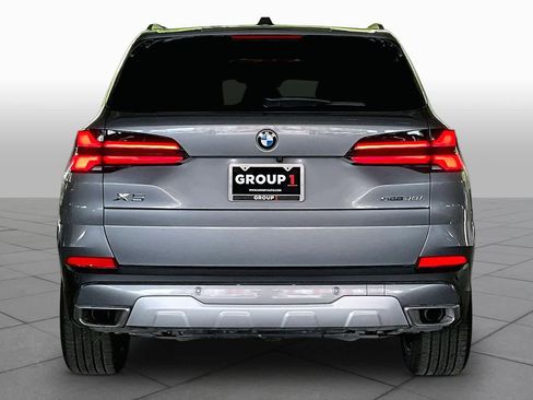 Used 2025 BMW X5 sDrive40i w/ Premium Package RWD image 4