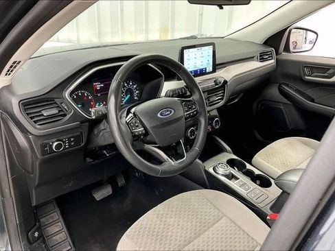 Used 2022 Ford Escape SE w/ SE Sport Appearance Package AWD/4WD image 17