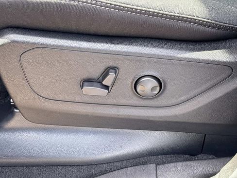 New 2026 RAM 1500 4x4 Crew Cab image 9