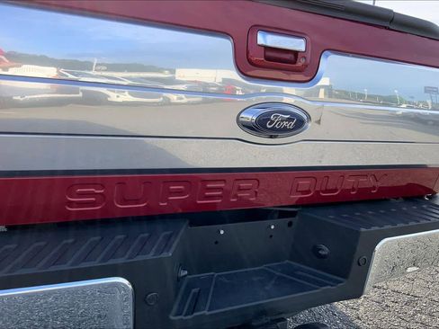 Used 2015 Ford F250 Platinum w/ FX4 Off-Road Package AWD/4WD image 9