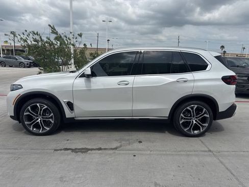 New 2026 BMW X5 xDrive40i w/ Off-Road Package AWD/4WD image 3