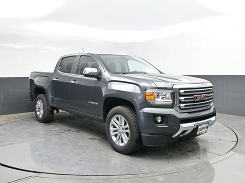 Used 2017 GMC Canyon SLT w/ Driver Alert Package AWD/4WD image 4