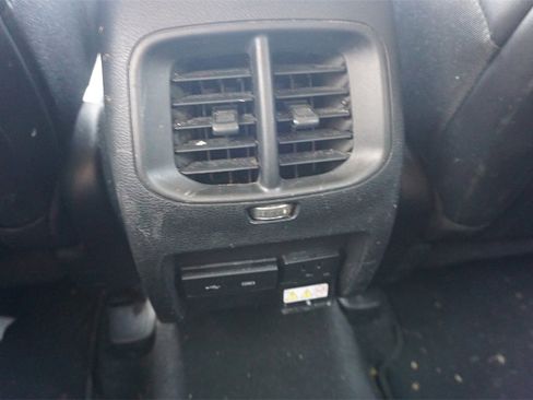 Used 2020 Jeep Cherokee Latitude Lux w/ Comfort/Convenience Group image 16