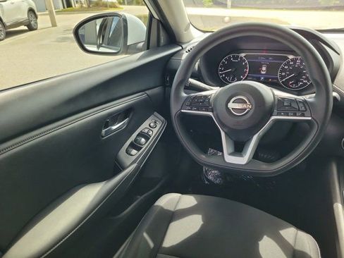 Used 2024 Nissan Sentra SV FWD image 14