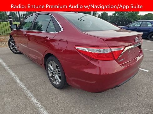 Used 2017 Toyota Camry SE FWD image 5
