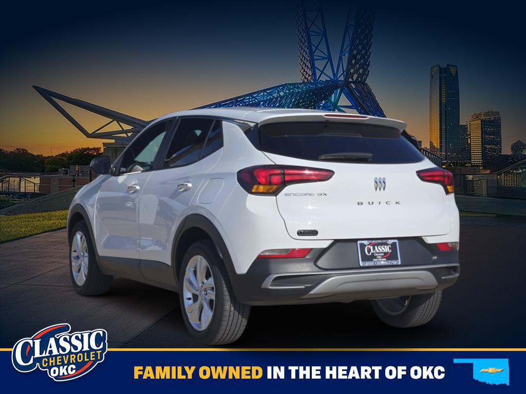 Used 2024 Buick Encore GX Preferred w/ Comfort Package FWD image 5