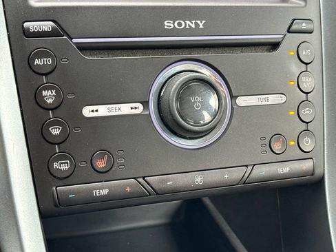 Used 2016 Ford Fusion Titanium FWD image 18