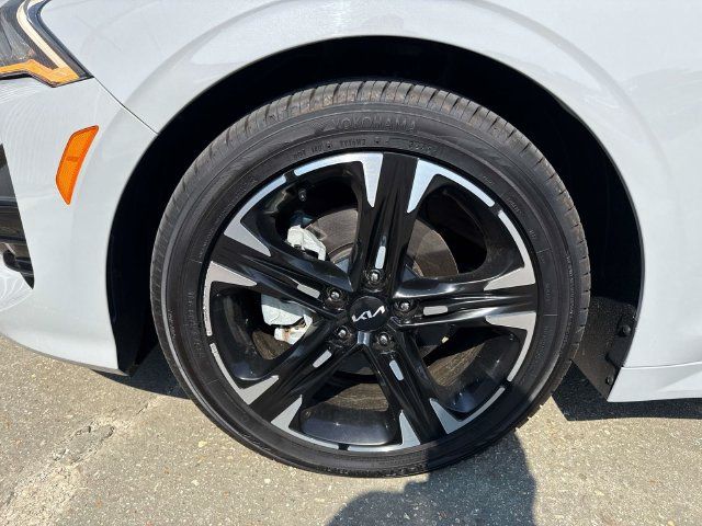 Used 2024 Kia K5 GT-Line w/ GT-Line Premium Package FWD image 5