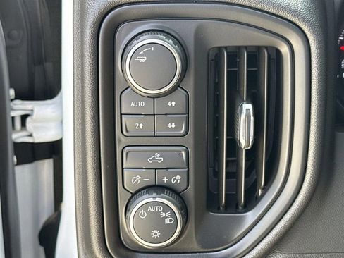 Used 2025 Chevrolet Silverado 1500 Custom Trail Boss image 16