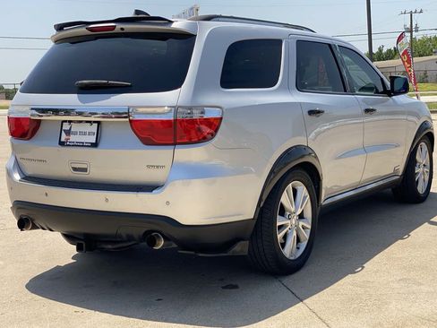 Used 2011 Dodge Durango Crew RWD image 5