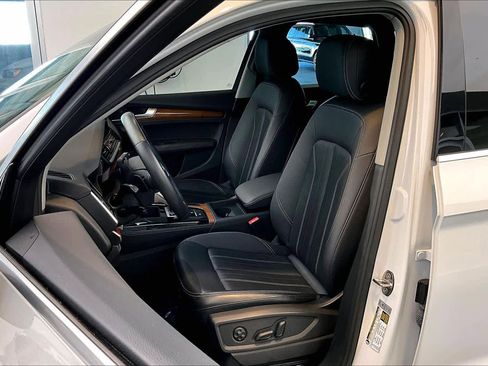 Certified 2023 Audi Q5 2.0T Premium Plus w/ Premium Plus Package image 7