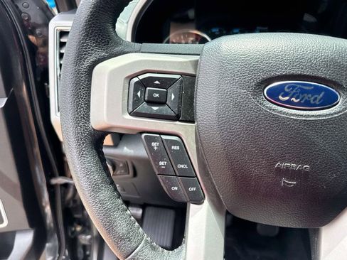 Used 2015 Ford F150 Lariat w/ Equipment Group 502A Luxury AWD/4WD image 24