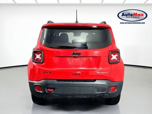Used 2023 Jeep Renegade Trailhawk AWD/4WD image 7